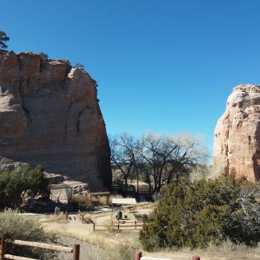 Navajo Nation Zoo (Diné Bikéyah binaaldeehii dóó chʼil danílʼínídi) photo