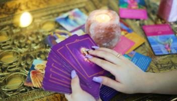 Oracle Oasis psychic readings & Spiritual gift shop