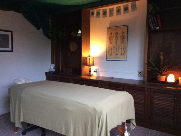 Eureka Massage and Wellness photo