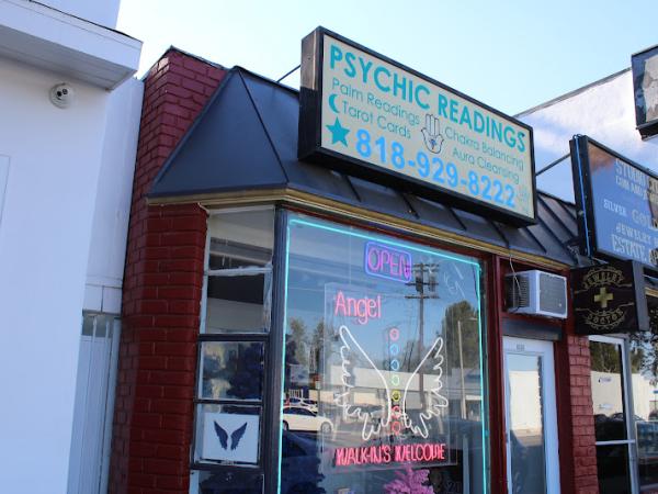 Studio city psychic and healer photo