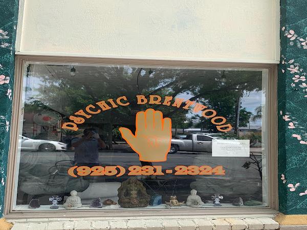 Psychic Brentwood photo