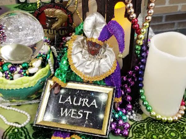 Laura E. West, Fortune-teller & Certfied Lipsologist for Parties & Events photo